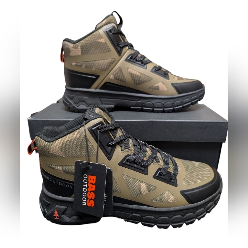 Bass Green and Black Camo Outdoor Peak Seamless‎ Lace Up Mid Top Hiking Boots 8